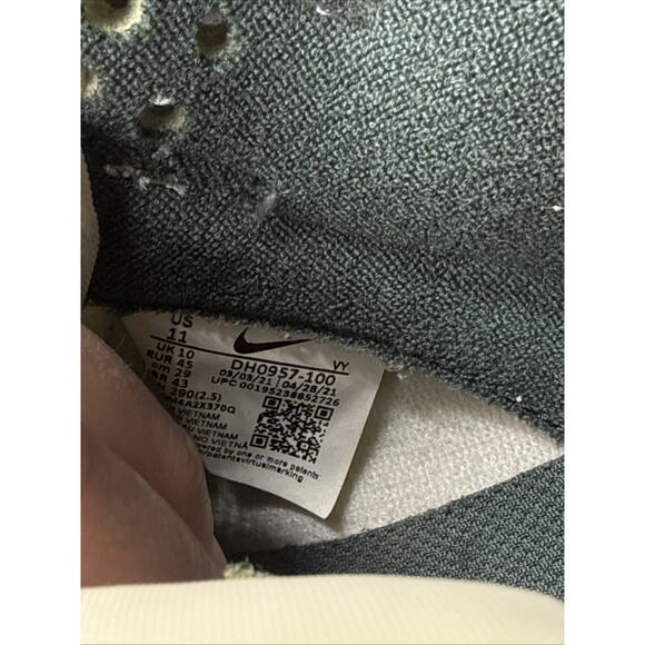 Size 11 - Nike Dunk SE Low Sail Multi-Camo - Picture 3 of 7